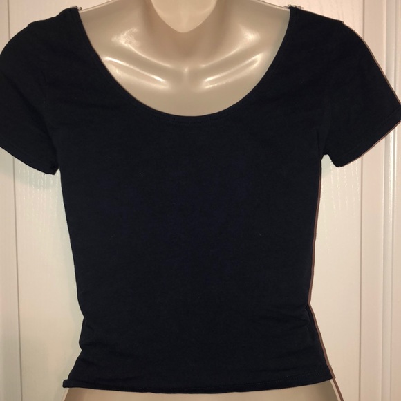 Embroidered Daisy Navy Crop Top Short Sleeve - Picture 6 of 7